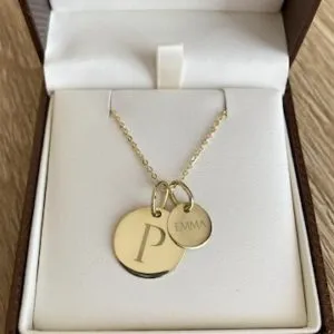 Náhrdelník s dvoma platničkami
